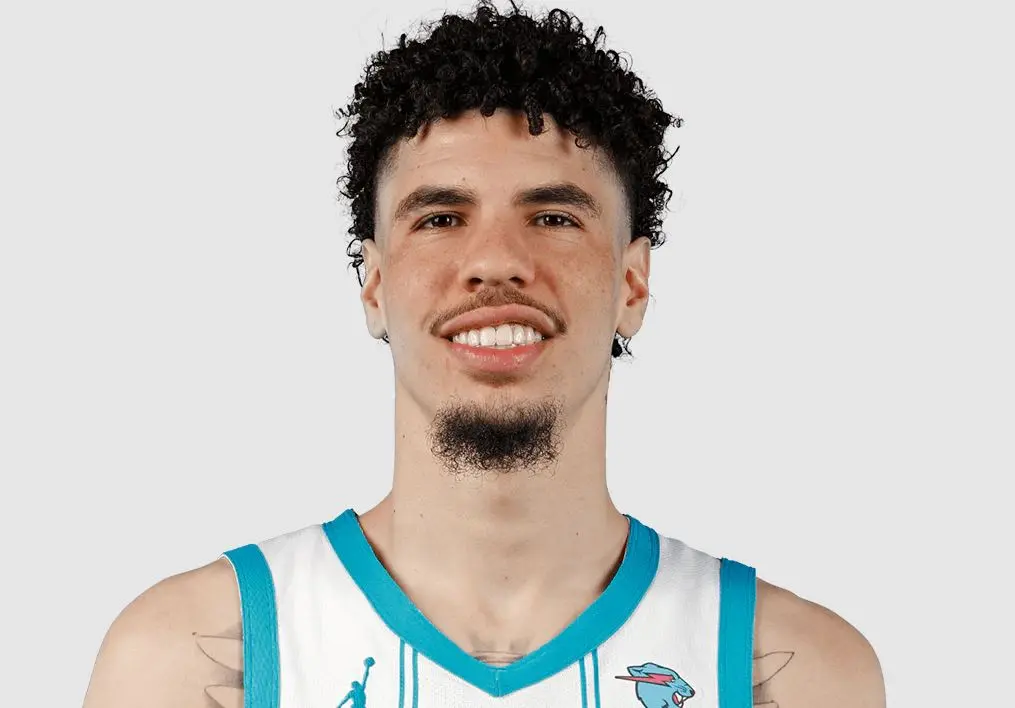 开云APP包含夏洛特黄蜂围绕NBA季后赛防线松动集结日圣安东尼奥马刺临场应变,连对手都承认:清晨新疆广汇调整名单以备法国杯的词条