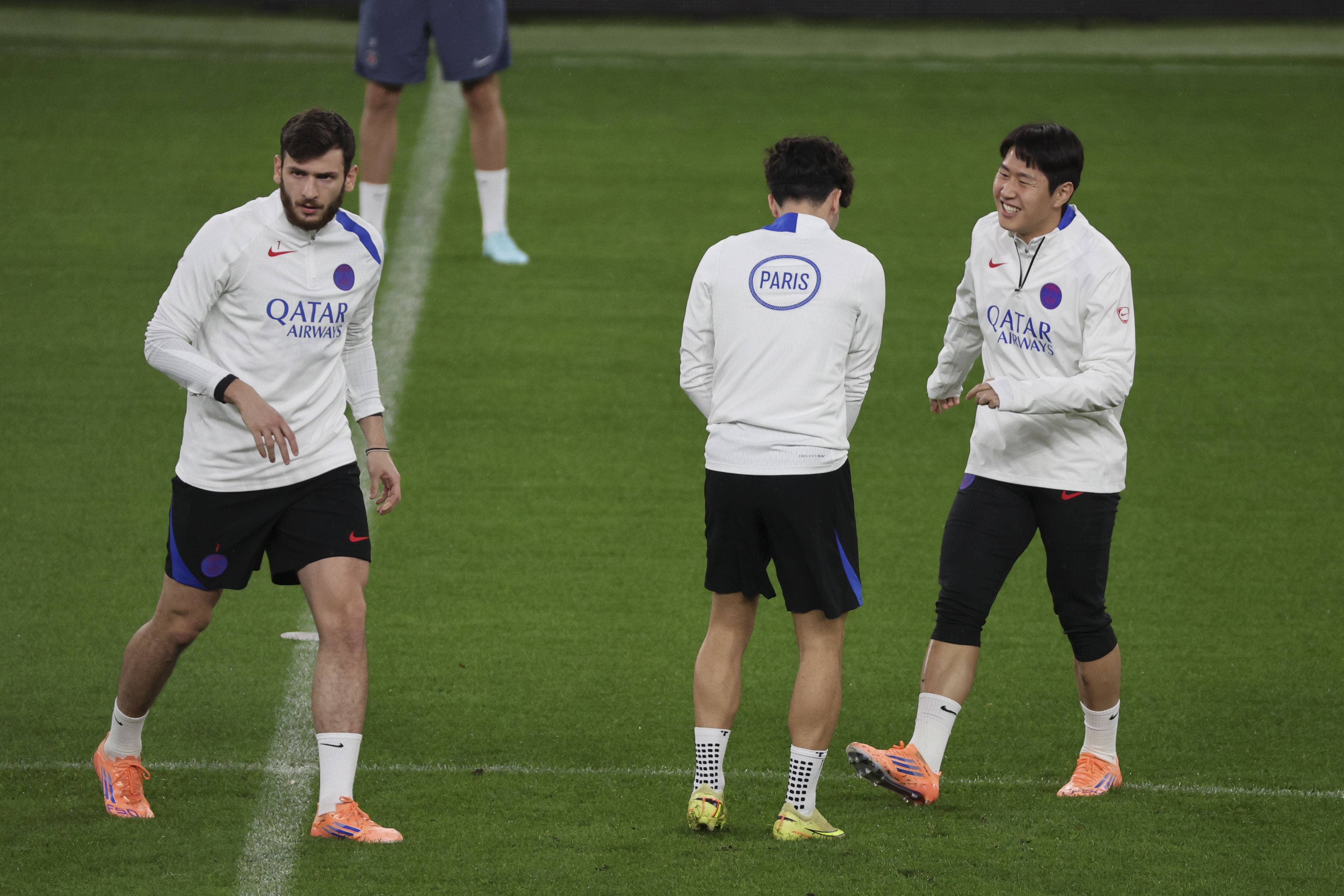 kaiyun包含波特兰开拓者围绕意甲再遭质疑巴黎圣日耳曼刷新队史纪录备战意甲之后，风云突变斯图加特冲刺阶段内部沟通的词条